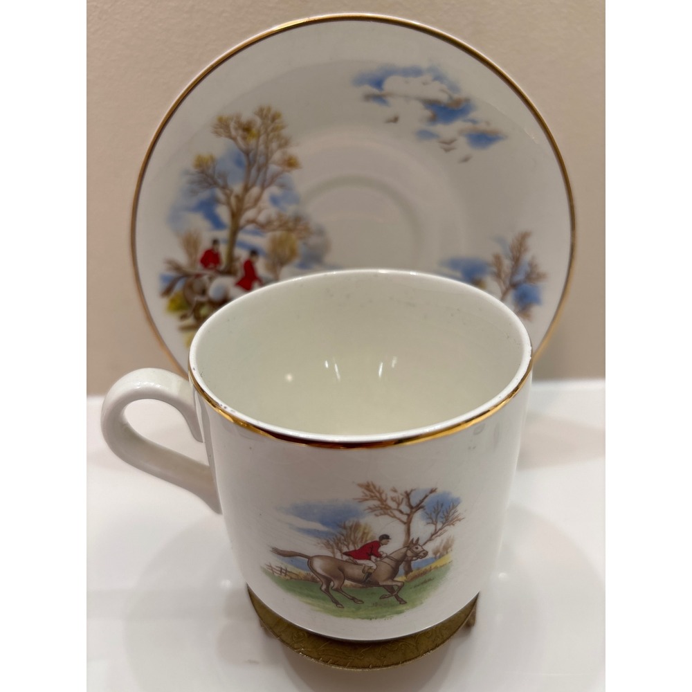 Arklow Porcelain Cup and Saucer Set Hunting Scene Gold Rim Made in Ireland - Picture 7 of 9